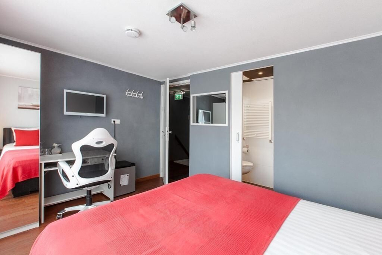 Bedroom 3, Alex Rooms, Haarlemmermeer