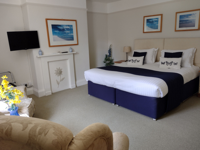Bedroom 2, Buckley Farmhouse, Devon