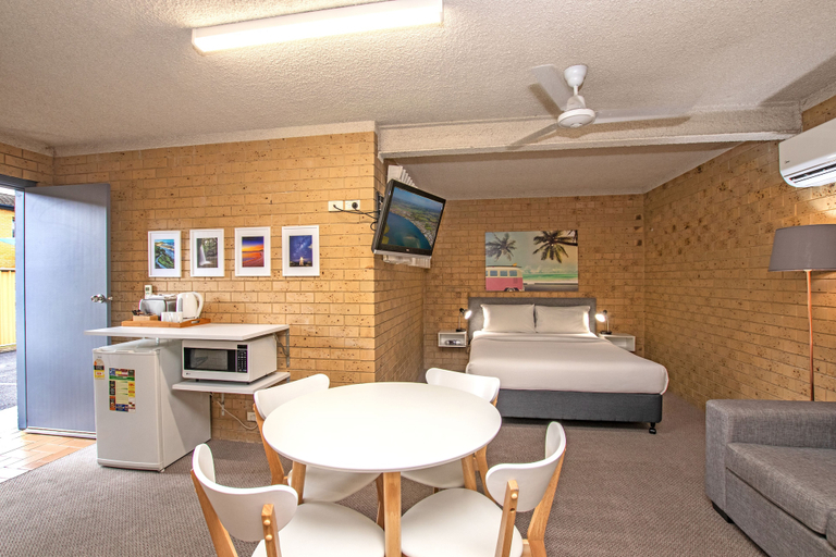 Others 5, Coast Inn Motel, Ballina