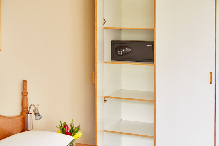 Bedroom 2, First Group Midlands Saddle and Trout, Umgungundlovu