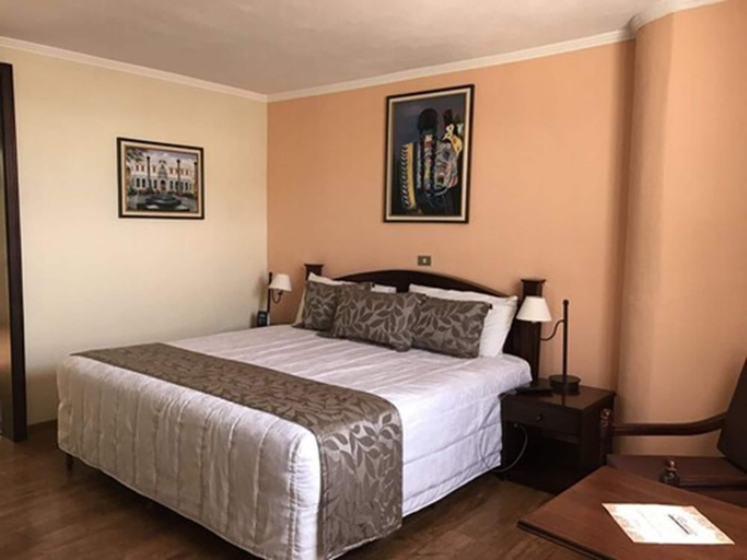 Bedroom 3, Hotel Pensión Bonifaz, Quetzaltenango