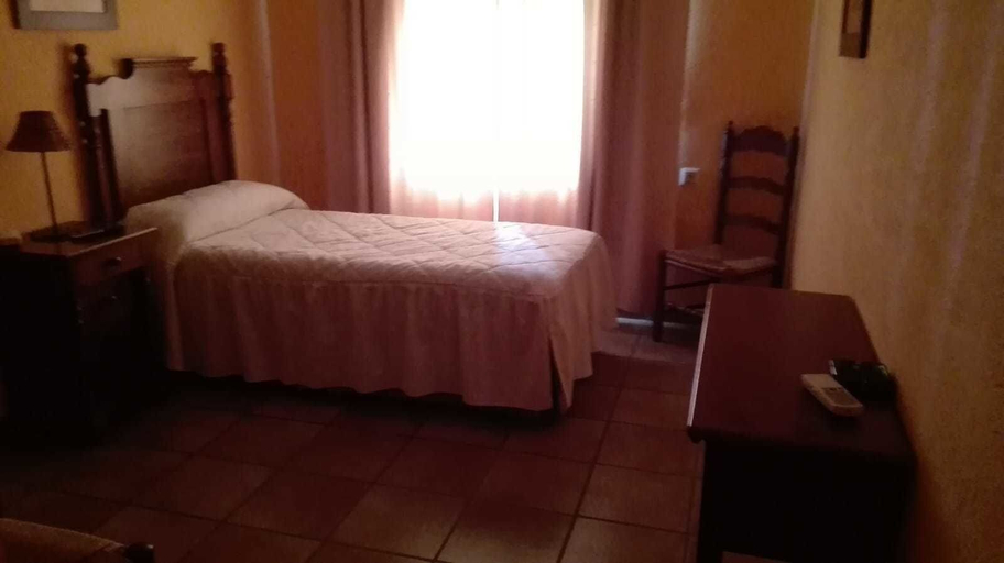 Bedroom 4, Hostal Rural Las Lomas, Huelva