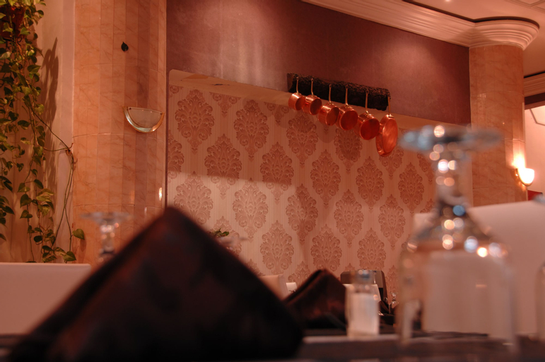 Food & Drinks 5, Le Chamonix, Ifrane