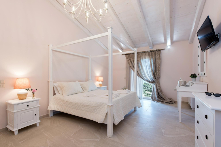 Bedroom 4, Villa Frosso, Ionian Islands