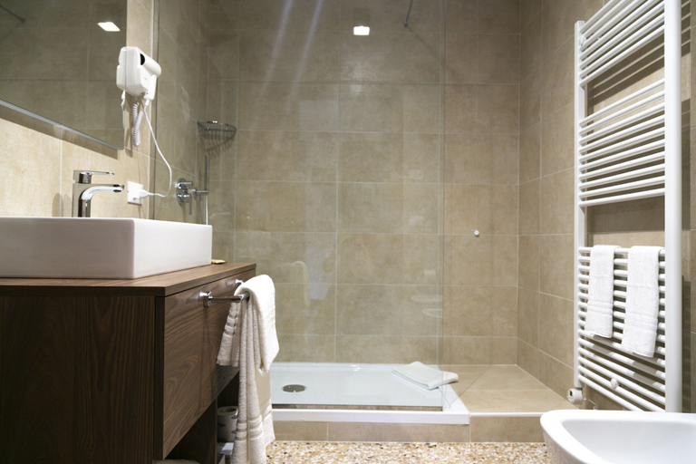 Bathroom 5, Palazzo Scamozzi, Vicenza