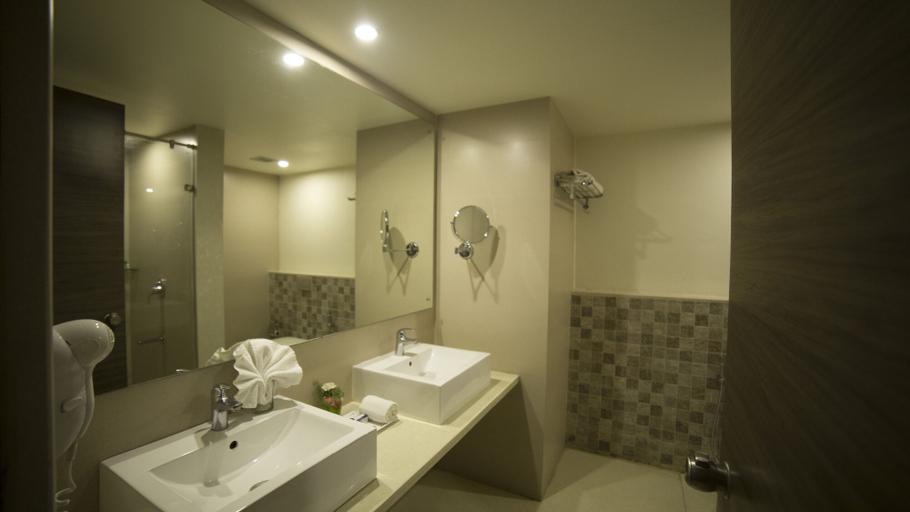 Bathroom 4, Hotel Abode by Shree Venkateshwara, Hyderabad