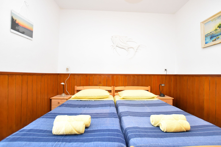 Bedroom 2, Apartments Ziva, Primošten