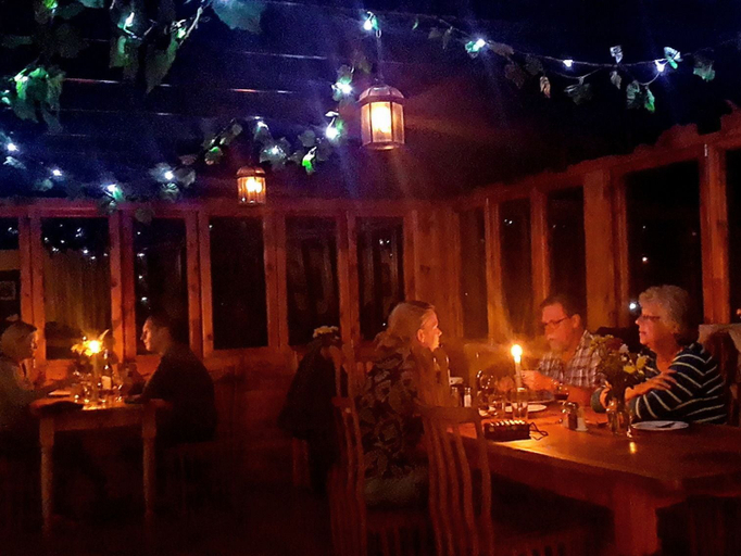 Food & Drinks 5, Sycamore Avenue Treehouses, Umgungundlovu