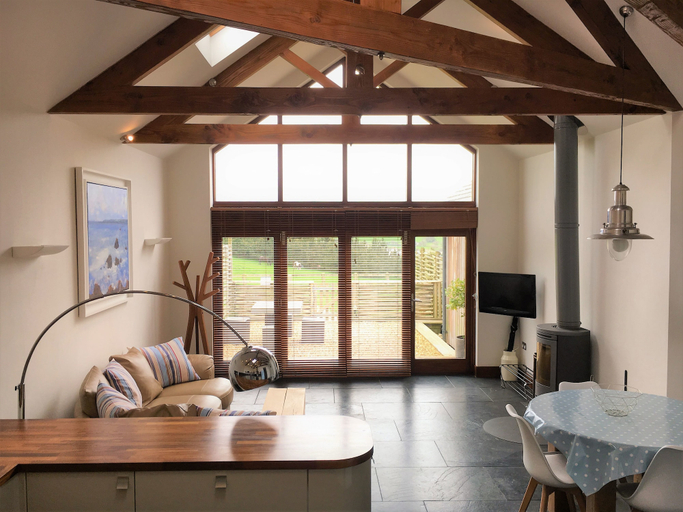 Others 5, Merlin Farm Cottages Mawgan Porth, Cornwall