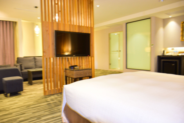 Bedroom 3, Ali Mountain Oriental Pearl International Hotel, Chiayi County