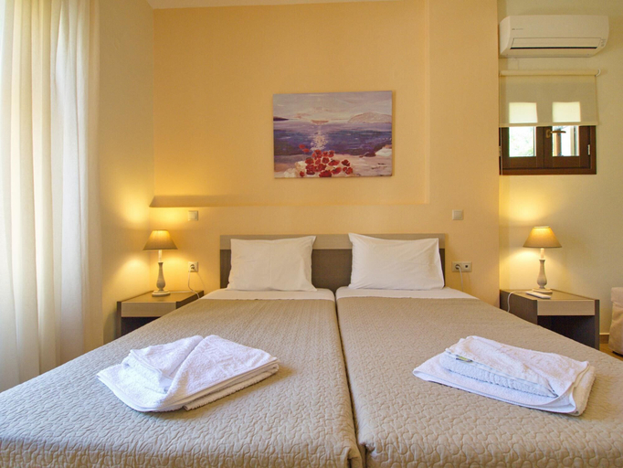 Bedroom 5, Villa Argiro in Plaka, Crete
