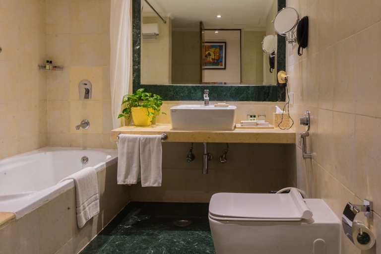 Bathroom 4, The Landmark Hotel, Kanpur Nagar