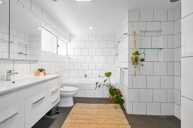 Bathroom, A Perfect Stay - Villa Natasha, Byron