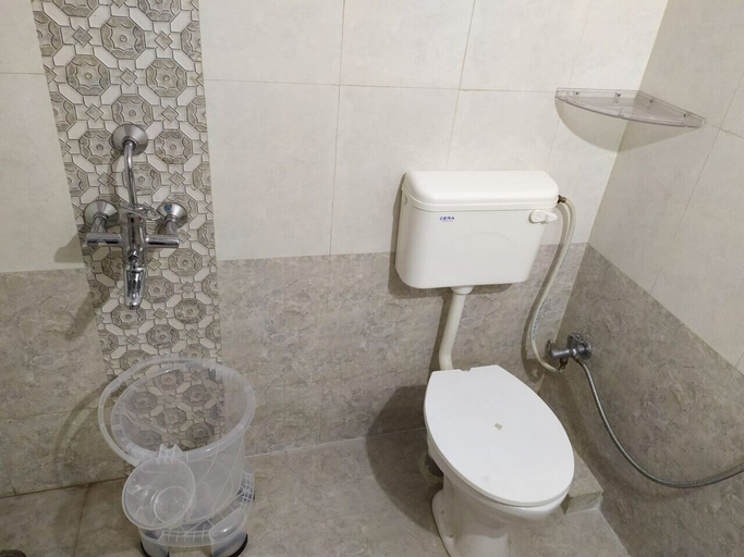 Bathroom 3, Happy Stay Service Apartment, Pune
