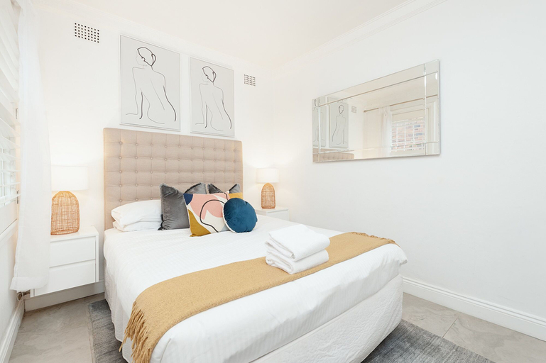 Bedroom 5, Luxury Escape in Bellevue Hill Apartment, Sydney