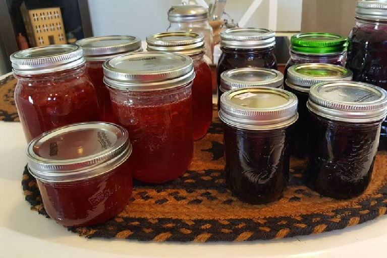 Food & Drinks 4, Mamas by the sea B&B, Shelburne