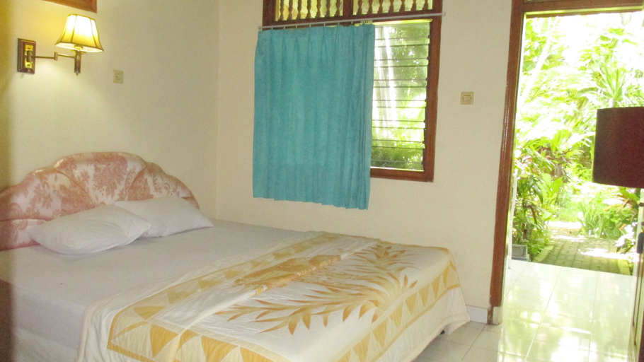 Bedroom 3, Adus Beach Inn, Badung