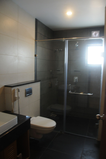 Bathroom 5, NK Grand Park Hotel, Kancheepuram