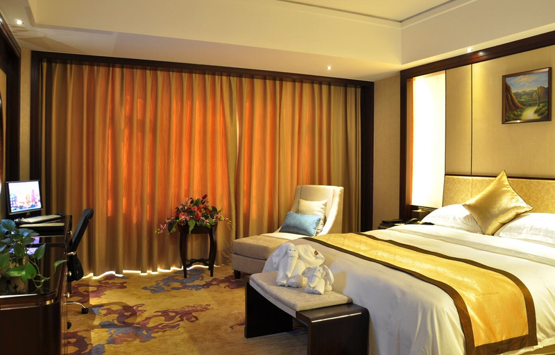 Bedroom 2, Conifer Garden Hotel, Haikou