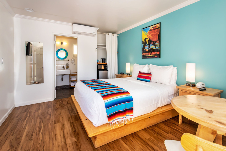 Bedroom 1, Agave Inn, Santa Barbara