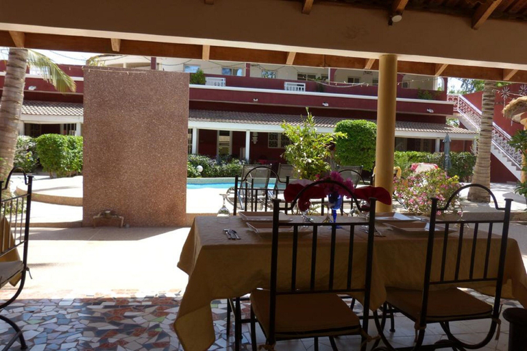 Food & Drinks 4, Grazia Maria Hotel, Mbour