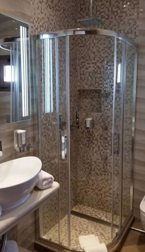 Bathroom 5, Xenios Dias Boutique Hotel, Central Macedonia