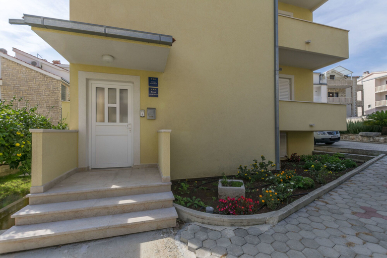 Exterior & Views 2, Apartments Srecko, Dugi Rat