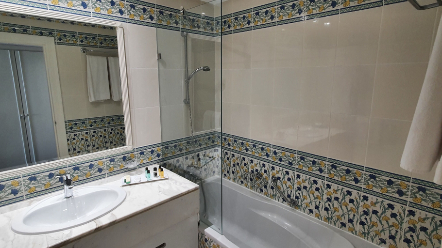 Bathroom 5, Mehari Hammamet Thalasso & SPA, Bouficha