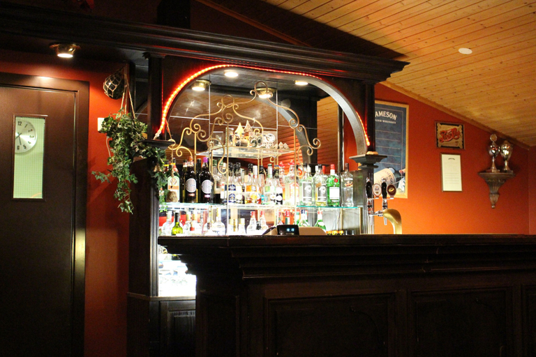 Food & Drinks