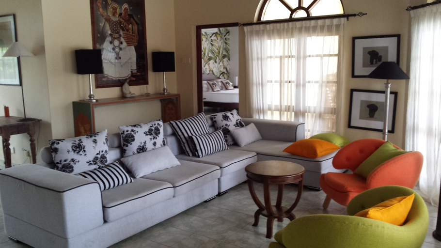 Others 3, Villa Sea Breeze, Wattala