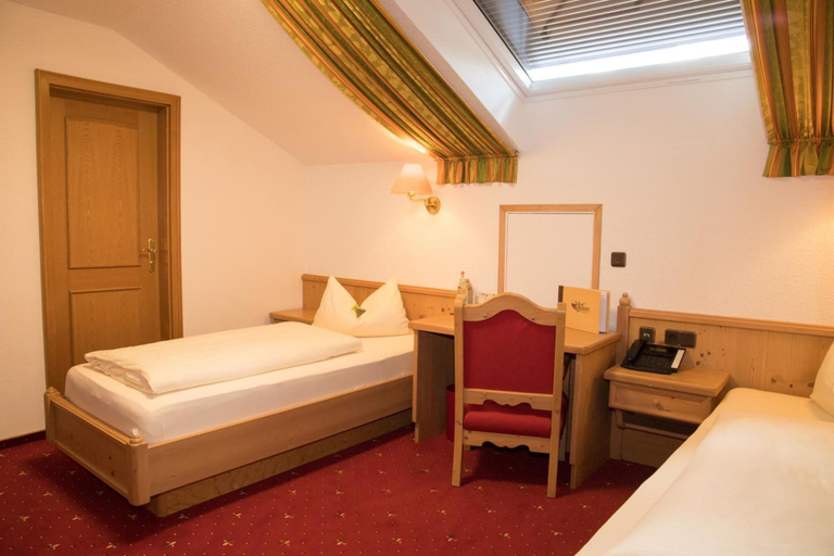 Bedroom 3, Hotel Bauer garni, Ingolstadt