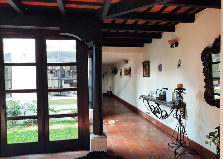 Others 4, Casa de la Alameda, Antigua Guatemala