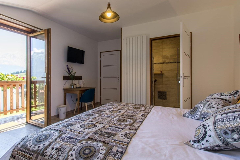 Bedroom 4, La Ferme des Pépés Marcel, Haute-Savoie