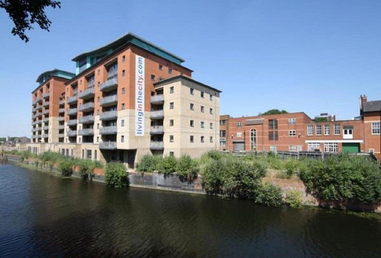 Exterior & Views 2, Empire Serviced Apartments, Leicester