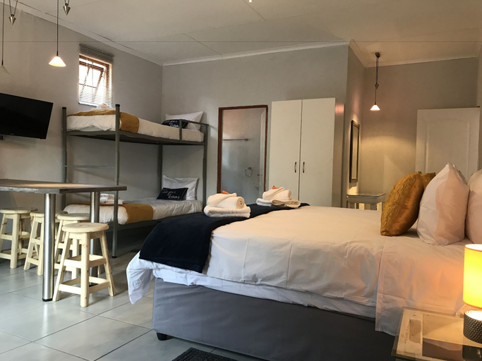 Bedroom 3, El Roi Guest Lodge, Ehlanzeni