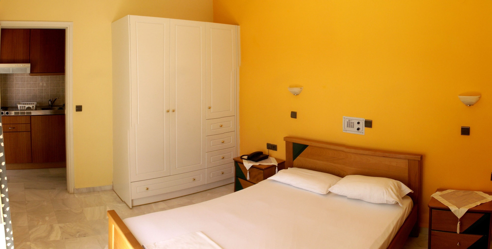 Bedroom 5, Hotel Athena, Crete