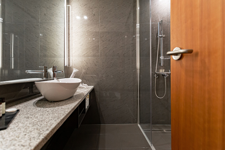 Bathroom 5, Topcloud Hotel Iksan, Iksan