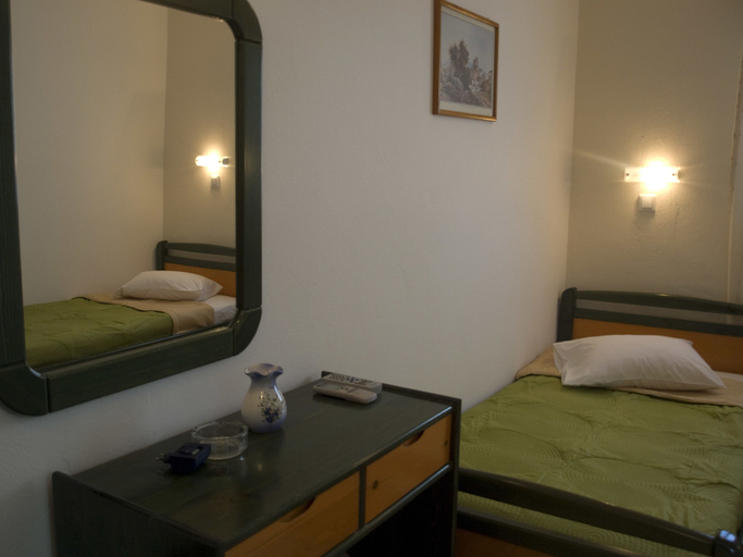 Bedroom 4, Galaxy, South Aegean