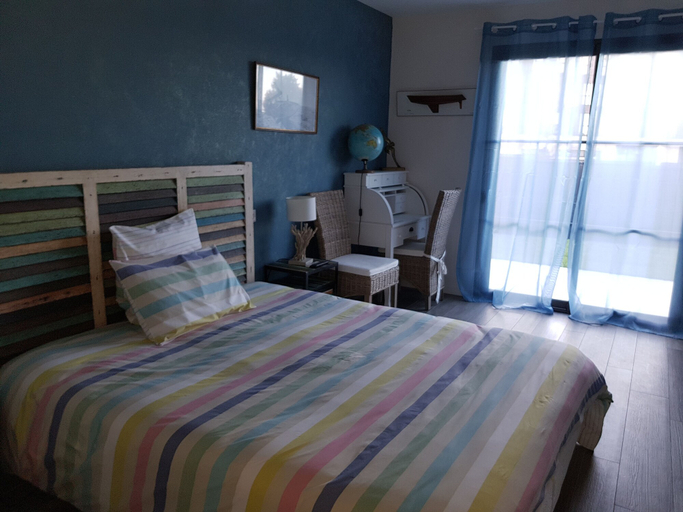 Bedroom 2, La Vertabelle, Loire-Atlantique
