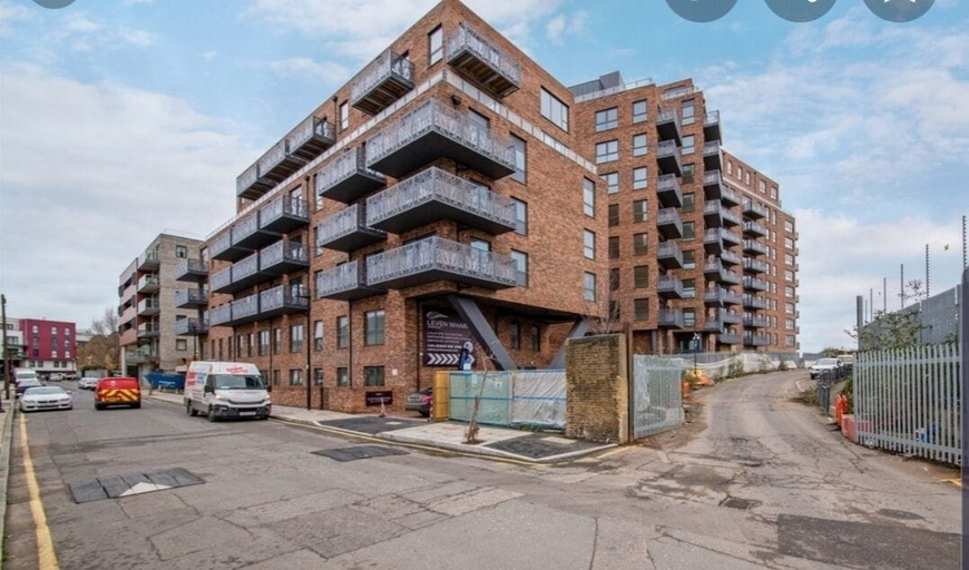 Exterior & Views 2, London Riverview - Canary Wharf - Excel, London