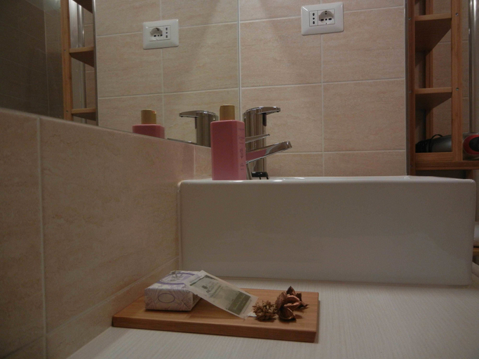 Bathroom 4, Azienda Agrituristica Le Betulle, Livorno