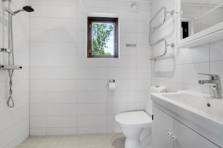 Bathroom 3, Fide Äventyrsby & Camping, Gotland