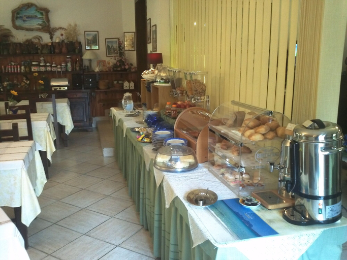 Food & Drinks 5, Hotel Abbaruja, Olbia-Tempio
