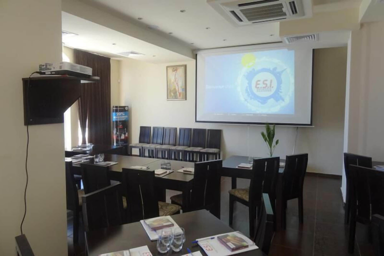 Food & Drinks 5, Albizia Hotel, Varna