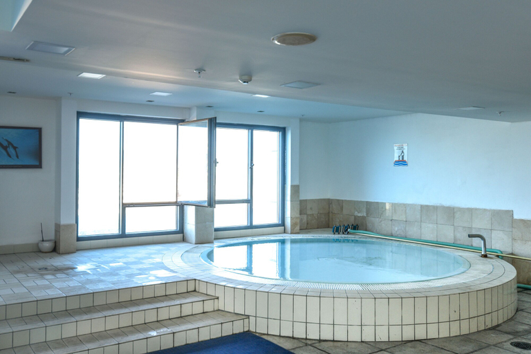 Sport & Beauty 2, Deluxe 2 Bedroom Apartment in Herzylia
