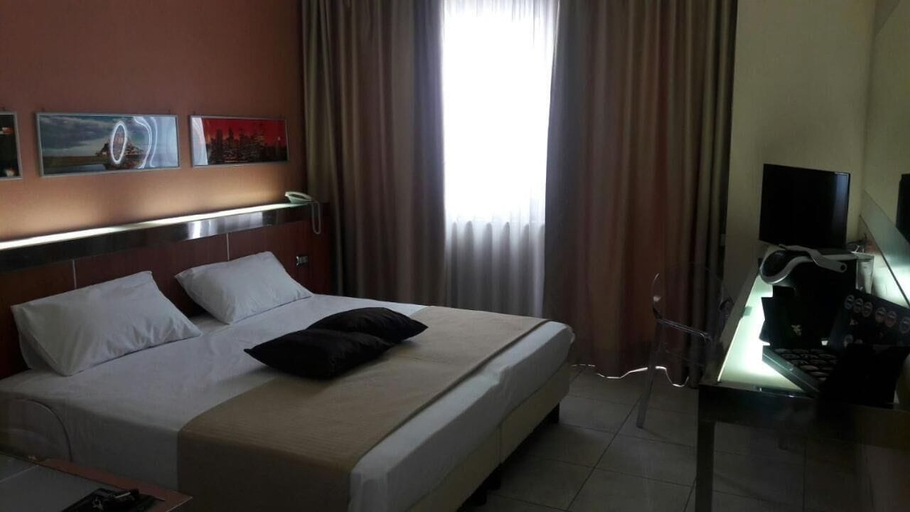 Bedroom 4, Hotel Artemide, Caserta