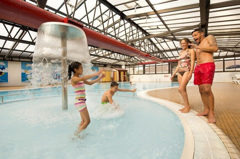 Sport & Beauty 5, Sandy Glade Holiday Park, Somerset