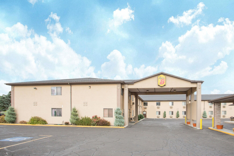 Super 8 by Wyndham Elko, Elko
