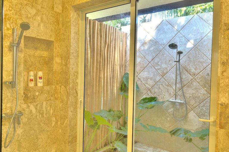 Others 3, Hacienda A-18, Salvaleon de Higuey