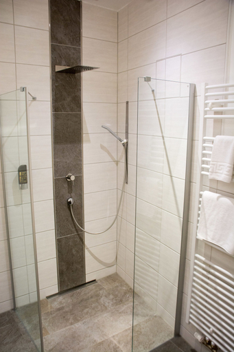 Bathroom 5, Hotel Central, Bamberg
